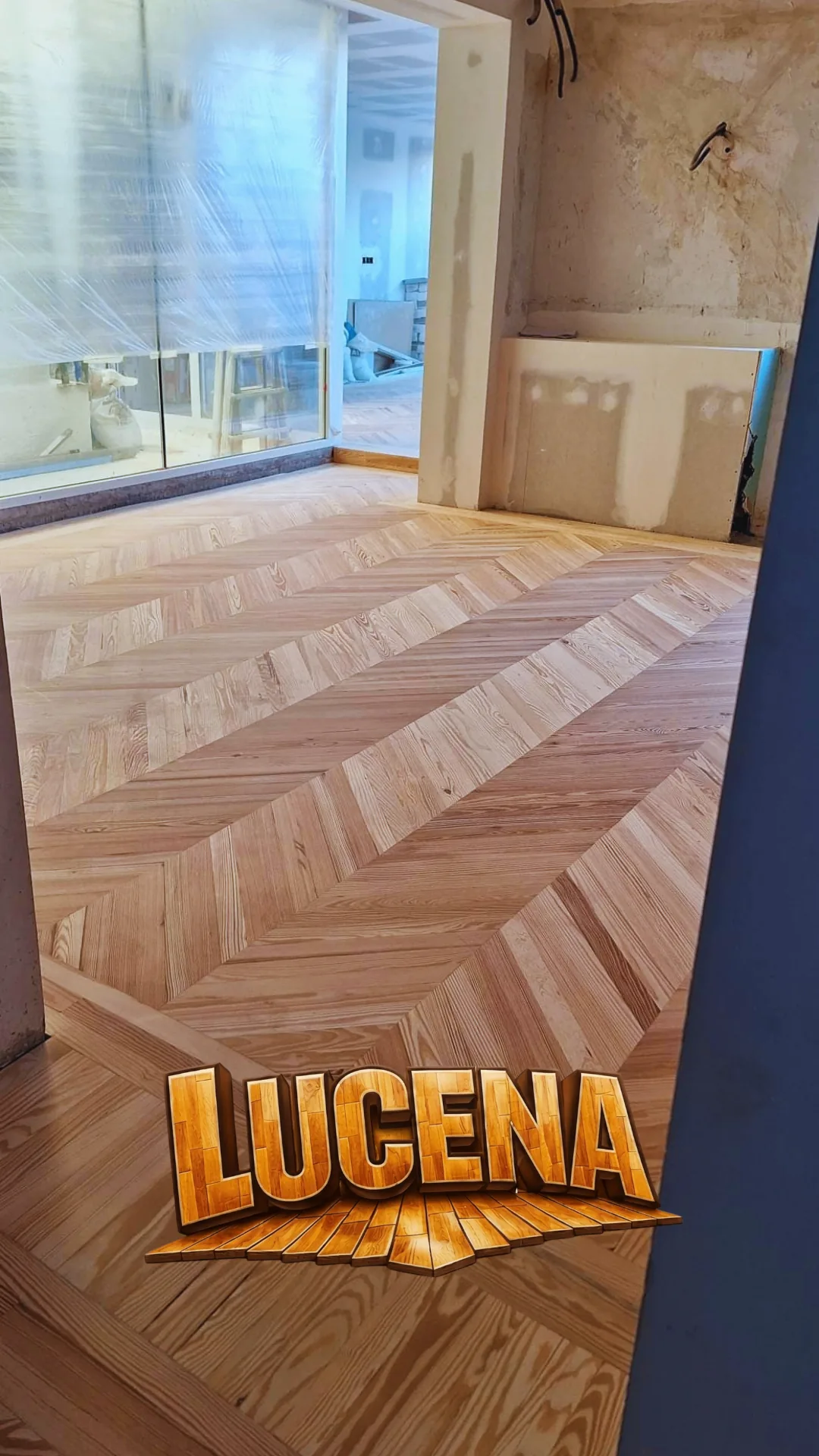 Terminación Matt - Acabado mate profesional en suelo de parquet espiga por LUCENA en Madrid